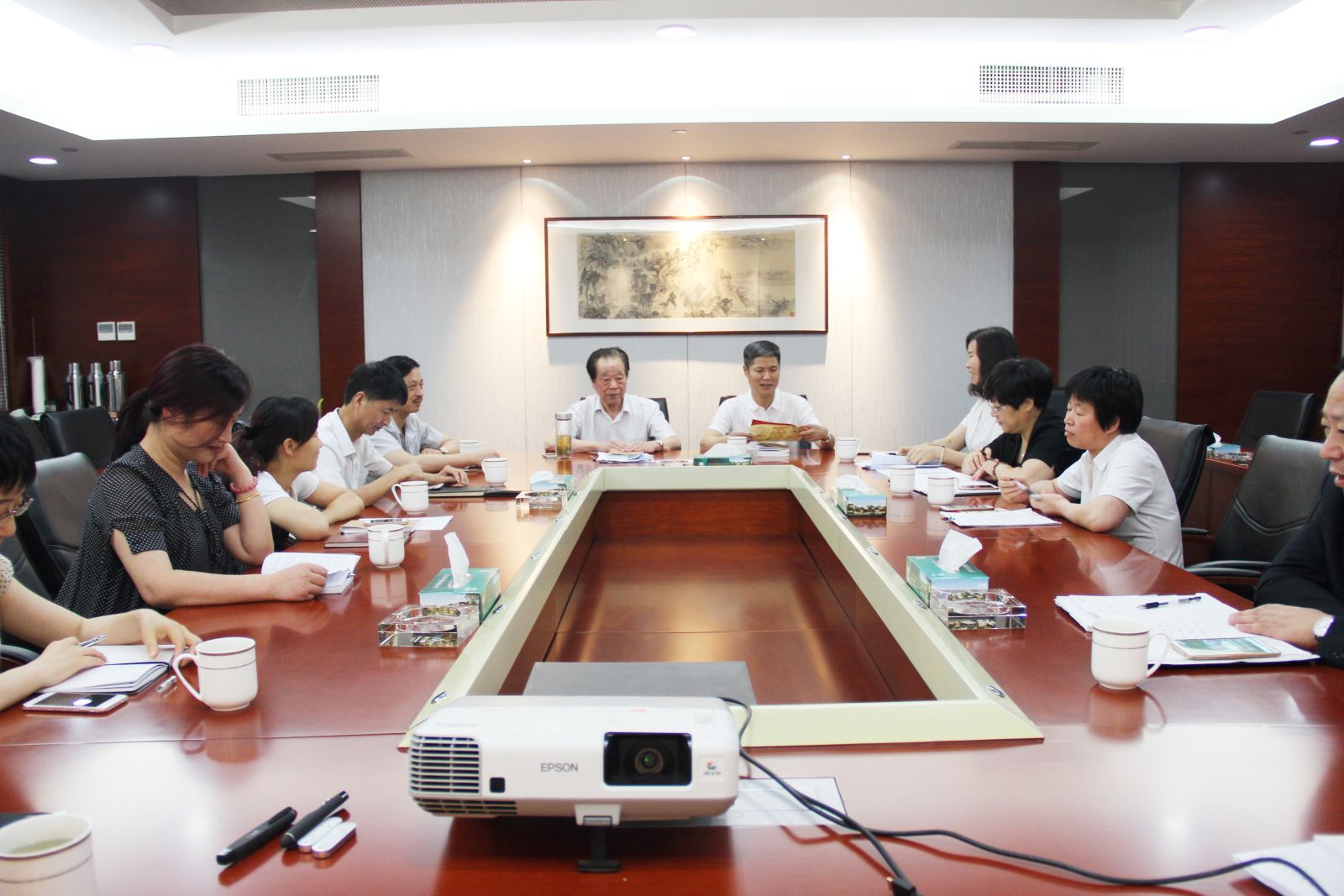 集团两学一做动员大会.jpg